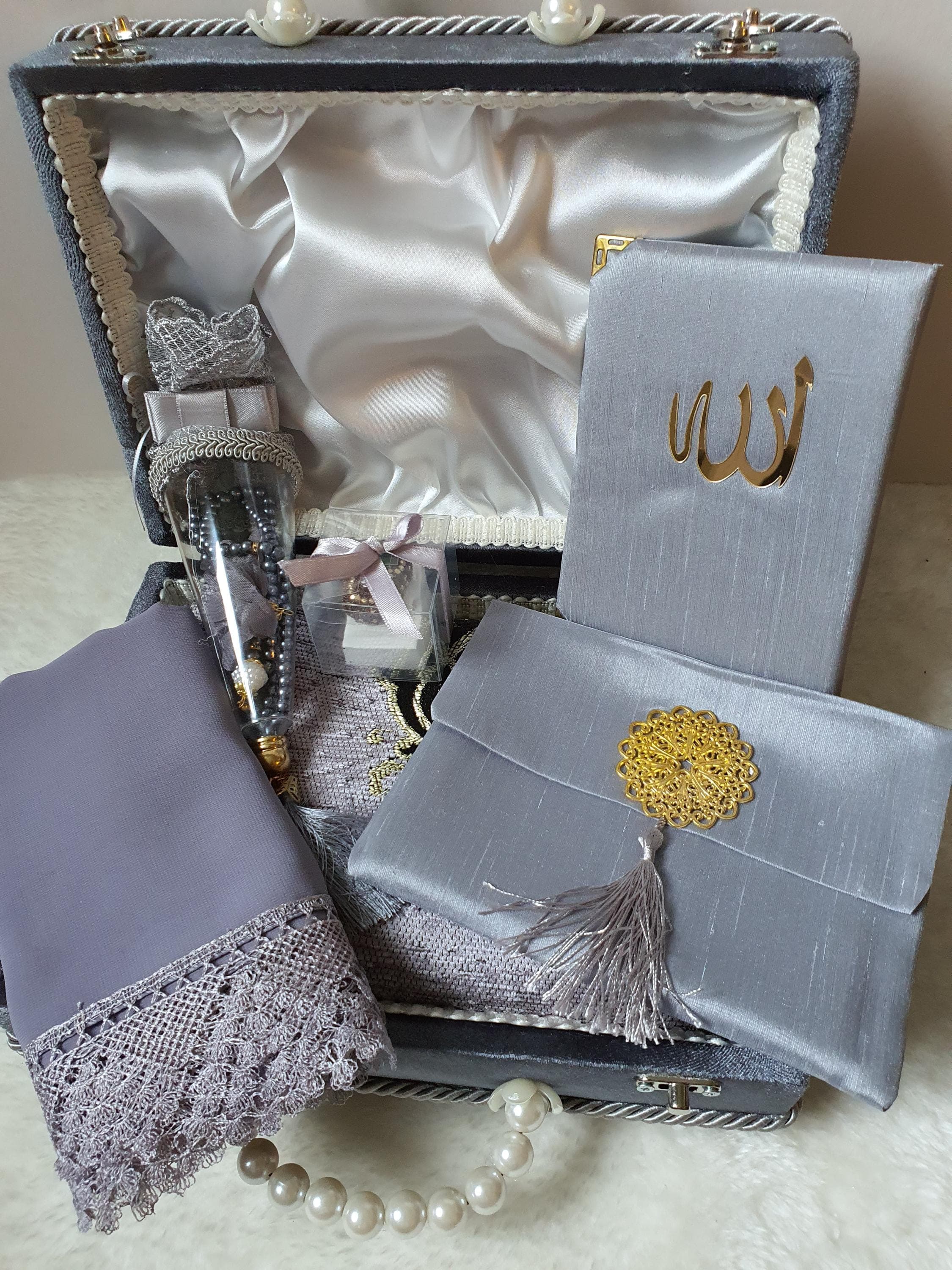 Personalised prayer mat, Customised prayer mat, Personalized prayer rug, Customized prayer rug with quran, Muslim Wedding Gift for Him Her, Ramadan Eid Mubarak Umrah Hajj Islamic Wedding, kuran, kurani kerim, Quran al kareem, mushaf, Prayer rug with name, plain, velvet & single color, personalized prayer rug, Isimli seccade, سجادة مع الاسم , Islamic Gift Set Muslim Gift Islamic Wedding Gift Birthday Gift Umrah Gift,Ameen gift, Moshaf, Coran