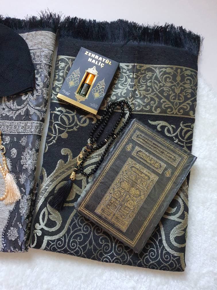 Islamic Wedding Gift Set | Quran, Prayer Rugs, Oud Perfume - image 5